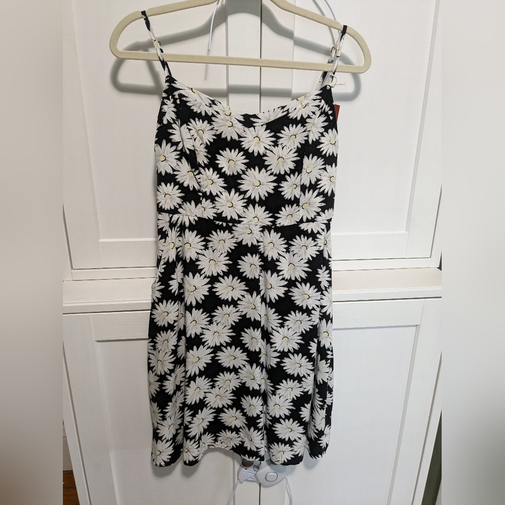 Vintage daisy sundress